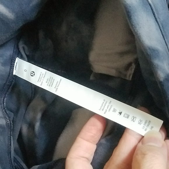 Lululemon Align Ready To Rulu Tiedye Cropped Jogger Pants - Picture 2 of 5